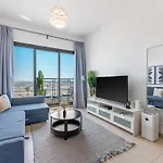 Waves - Stylish Blue Haven Near Town Square Park